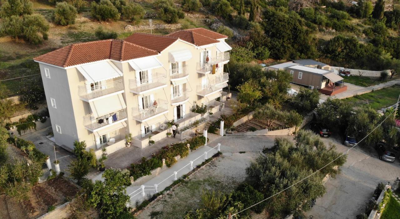 Oskars Studios & Apartments Lassi  Exterior photo